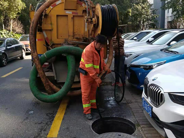 八公山排污管道清淤