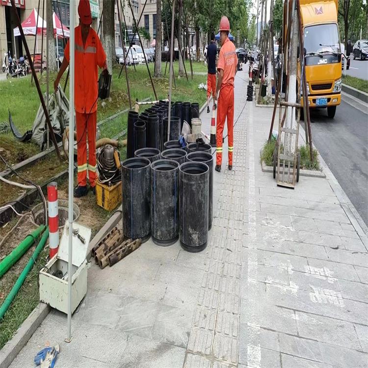 八公山管道短管置换修复